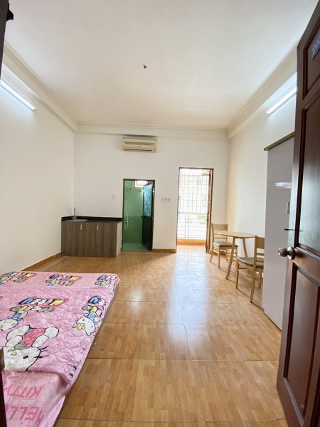Cho thuê phòng trọ full nội thất ban công giá rẻ Tân Phú