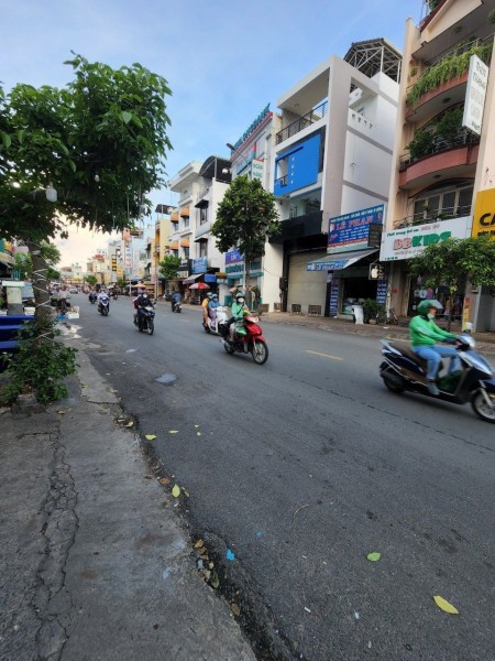 Đi đến slide 4
