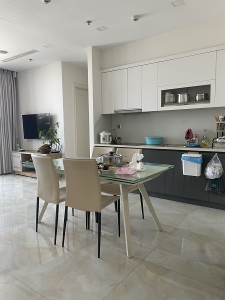 Chính chủ bán Căn hộ 2PN 78m2 Vinhomes Golden River Bason Q1