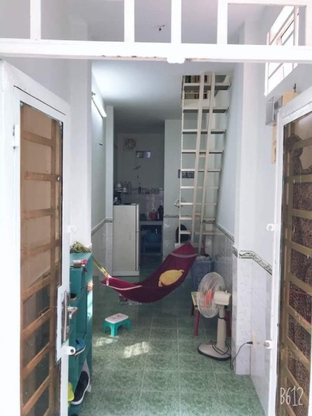Bán nhà chủ ở 50M ra mặt tiền - Hẻm 3M thông - Nở hậu đều - 2 tầng BTCT - Khu an ninh yên tĩnh