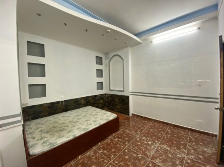 Phòng trọ cho thuê 7A/9 Thành Thái, P. 14, Quận 10 (WC riêng, khoá vân tay, máy giặt) DT: 20m2