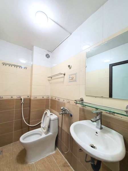 Bán nhà Cầu Giấy 5 tầng mặt tiền 3,4M ngõ oto 20M đỗ ngày đêm