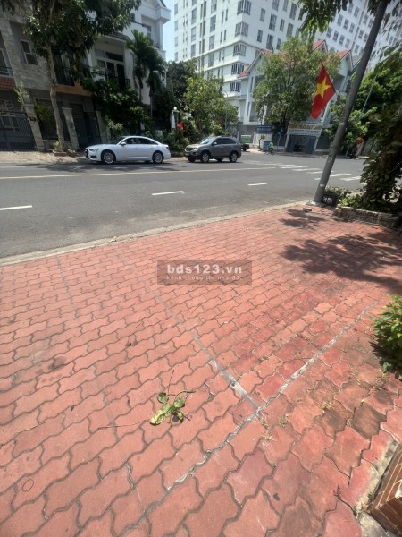 Đi đến slide 7