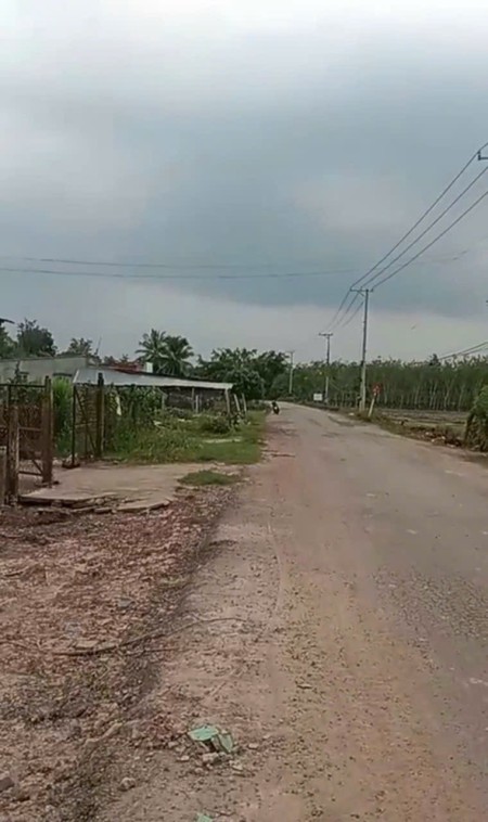 Chính chủ kẹt tiền bán lô đất Mt đường có thổ cư vi trí đẹp SHR