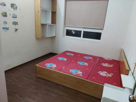 Cho thuê căn hộ CC, 137 Nguyễn Ngọc Vũ, Cầu Giấy, 85m2, 3PN, Full Nội Thất, 14Tr/Th.