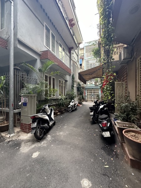 CHO THUÊ VĂN PHÒNG/KHO 20M2 TẠI 8 LÝ NAM ĐẾ, 6TR/THÁNG, NGAY TẠI TRUNG TÂM HOÀN KIẾM