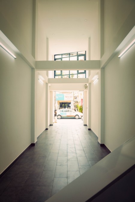 Siêu phẩm bán nhà 6 lầu MT đường Lạc Long Quân P8 Tân Bình