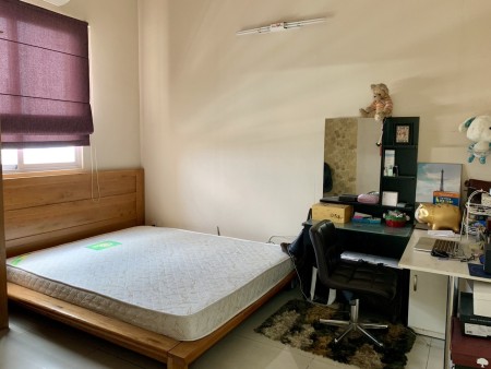 Cần bán căn hộ Bình Khánh 2 phòng ngủ lầu cao, nhà đẹp.