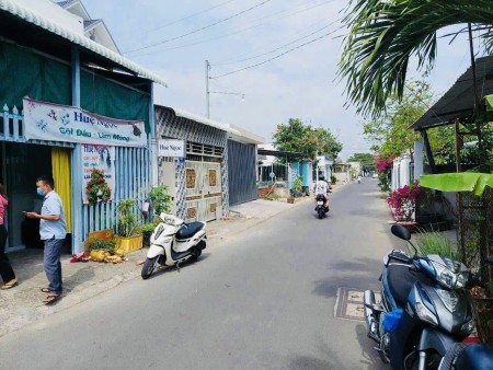 tôi chính chủ bán nhà sổ hồng riêng xã xuân thới thượng hóc môn
