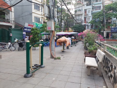 Bán nhà đẹp Trần Bình Mai Dịch Cầu Giấy - vị trí siêu đẹp - tiện ích đỉnh cao - 42m 4 tầng 6,2 tỷ