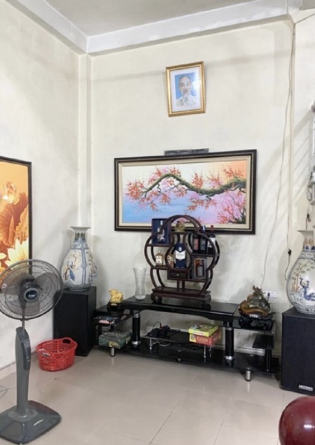 Bán nhà Cố Nhuế, lô góc, ngõ nông, thông tứ phía, diện tích 40M2, 4 tầng, 3 tỷ 3.