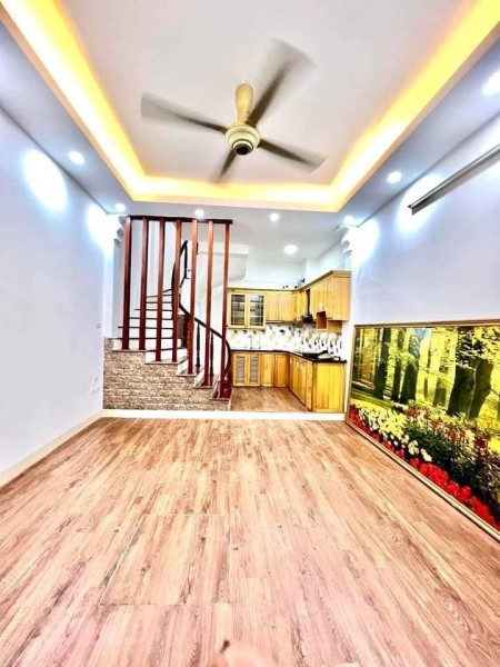 Nhà đẹp Nam Dư, Hoàng Mai 26m, 5 tầng, mặt tiền 4m, giá 2.7 tỷ