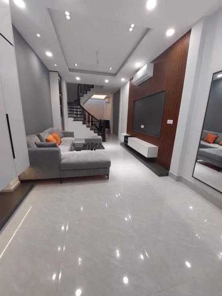 Bán nhà ngõ ô tô Thái Hà, Đống Đa 48m, 5 tầng, mặt tiền 3.6m, giá 11.5 tỷ.
