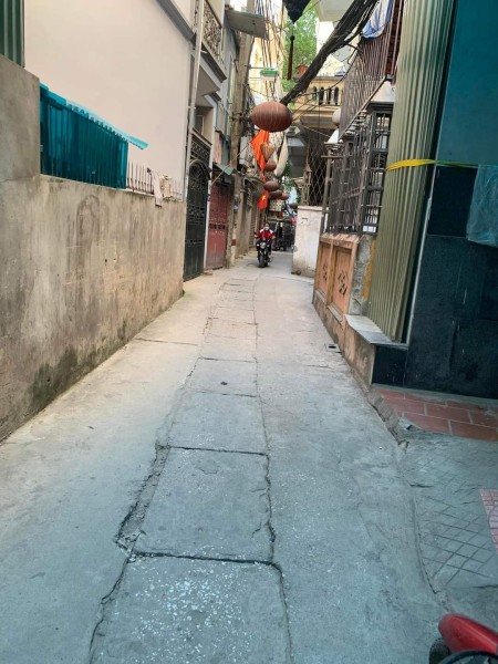 Bán nhà ở Dịch Vọng Hậu - Cầu Giấy, 50m2, 5 tầng, giá 4 tỷ