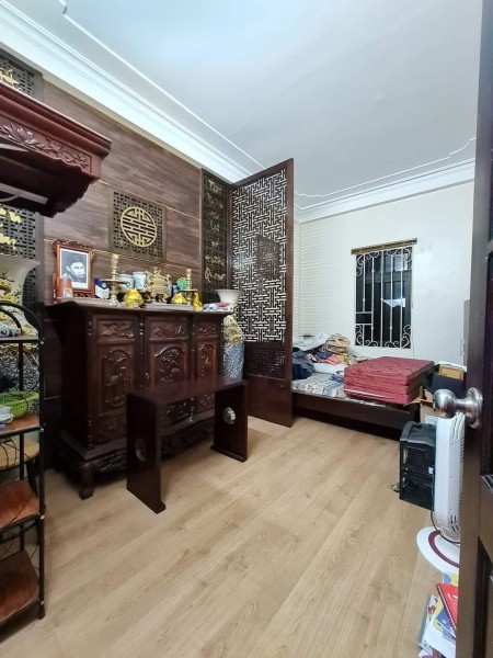 Bán nhà trung tâm Minh Khai 40m2, 5t, mt4,2m, 3,8 tỷ, oanh 0977288328
