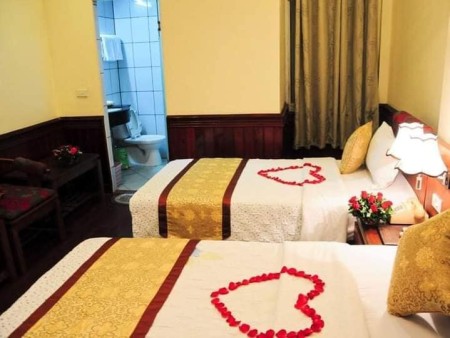 Bán khách sạn kinh doanh Thái Hà, Đống Đa 127m, 10 tầng, mt 8.4m, giá 33.5 tỷ
