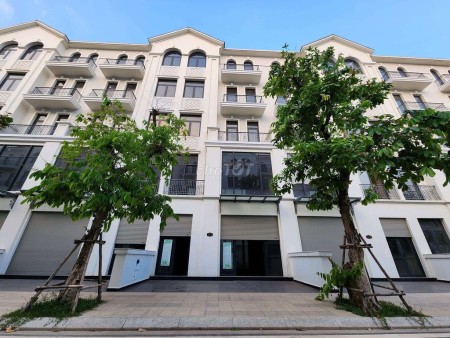 Chỉ 15,8 tỷ sở hữu ngay nhà phố 126m2 Vinhomes Quận 9