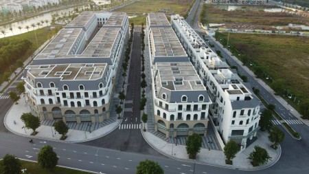 Shop TMDV khu Biển Hồ 9A xây 456m2 giá 11.2 tỷ tại Vin Gia Lâm (0985941715)