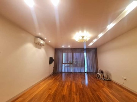 Nhà đẹp Thái Hà, Đống Đa 160m2, 5 tầng, mặt tiền 5.2m, giá 45 tỷ.