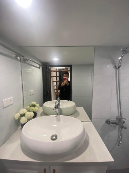 Bán nhà cực hiếm ở Tân Mai 40Mx4, đường hè lớn, kinh doanh tốt, giá nhỉnh 5 tỷ