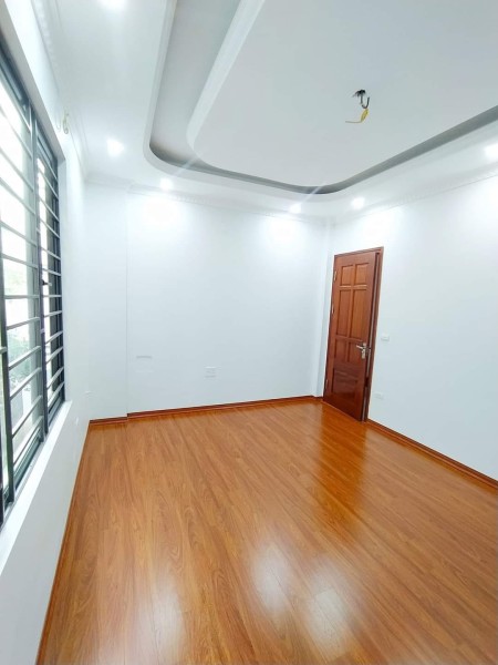 Bán nhà Hồ Văn Chương 28m2, 3 tầng, giá 2.8 tỷ siêu đẹp
