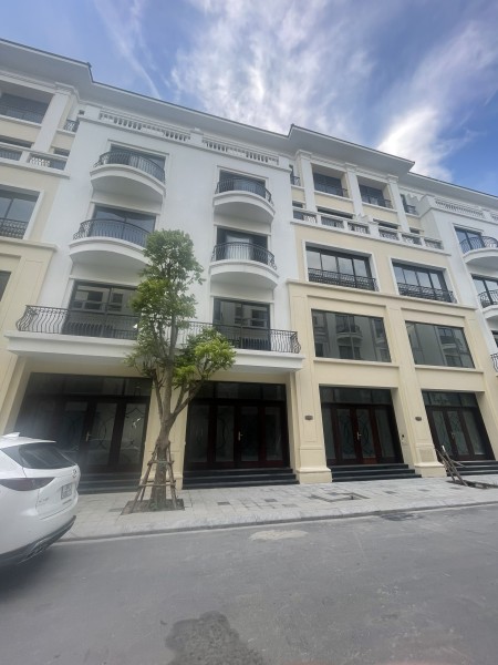 Bán nhà liền kề San Hô 65m2 sát hồ tạo sóng chủ nhà bán nhanh 8 tỷ tại vinhomes ocean park 2