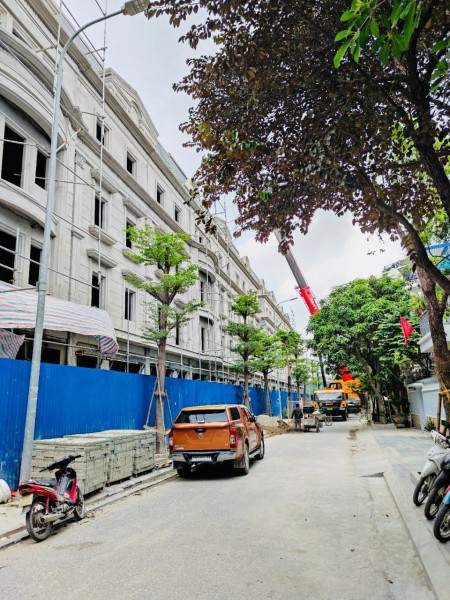 (Thật 100%) Bán gấp nhà mặt phố ngõ 214 Nguyễn Xiển, Giáp Triều Khúc, 5 tầng 1 tum