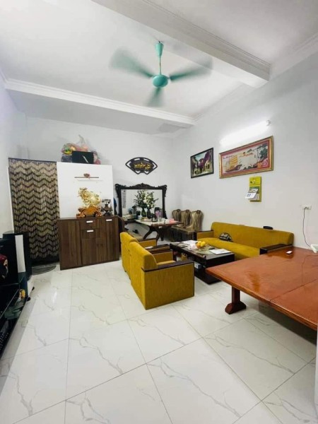 Bán nhà Minh Khai, Hai Bà Trưng 57m2, 3 tầng, mt 4.5m, giá 4.1 tỷ.
