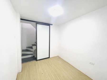 Bán nhà Tây Sơn 1.5 tỷ siêu đẹp phố vip 14M, 5 Tầng, 3 ngủ siêu thoáng VIP