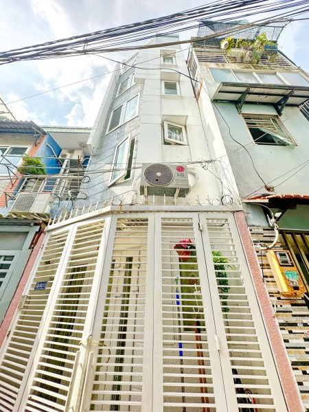 Cần bán nhà 3 lầu đúc giá tốt hẻm 62 Lâm Văn Bền, Q7
