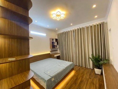 Bán nhà Lạc Trung siêu phẩm 5 tầng - Tặng toàn bộ nội thất - Diện tích 45M2 - 5.6 tỷ