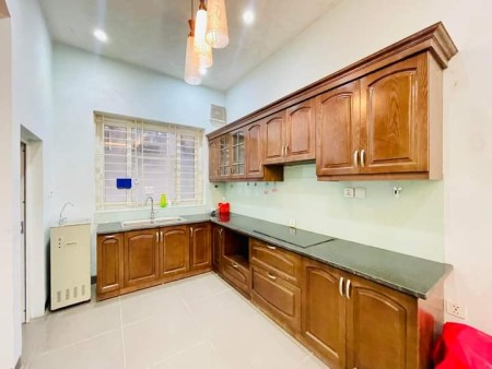 Bán nhà đep phố Nguyễn Viết Xuân, DT50m2, 4T, MT4.7m, 6tỷ9, dân trí cao.