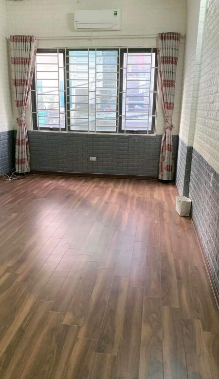 Cho Thuê Nhà Nguyên Căn, Xuân La, Tây Hồ, 50m2, Giá: 9 Tr/Th.