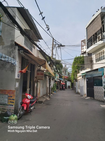 Ưu đãi tháng 6 - nhà nát 65m²- nhỉnh 6 tỷ- khu vực Phạm Văn Đồng Gò Vấp