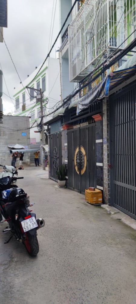 Bán nhà Lê Văn Khương q12, dt: 5.1x11.5, hẻm thông 3m, nhĩnh 3 tỷ.