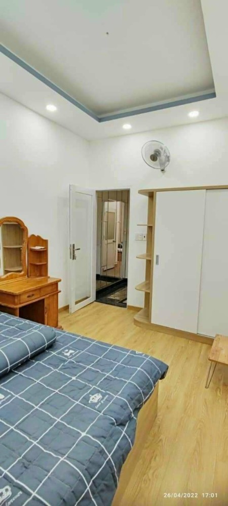 Ra riêng bán nhà D2 BT 65M, 2.2ty950, SHR, có nội thất đầy đủ. Có sân thượng. SHR chính chủ. LH LÂM