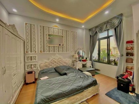 Bán nhà lầu siêu sang gần hồ bơi Phương Nam, đường nhựa 6m thông chỉ 3ty890