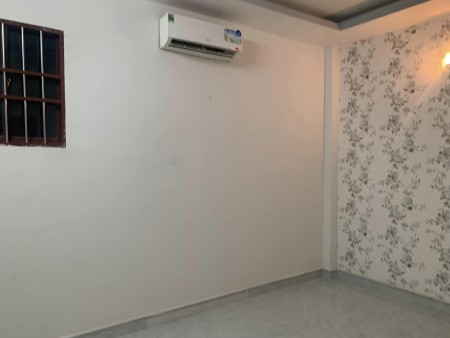 Nhà 3 tầng, hẻm 5m, Huỳnh Tấn Phát, quận 7, DT 5X11.5, Giá 4 tỷ 9