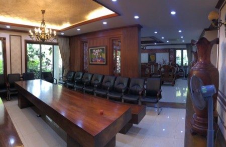 Cần tiền bán gấp căn nhà mặt tiền đường Vũ Trọng Phụng 35m2 giá 9tỷ150