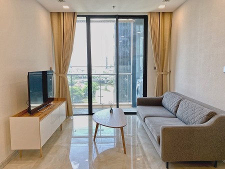 bán gấp căn hộ 50m giá 5ty Vinhomes Q1 Tphcm