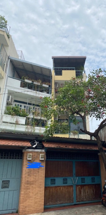 Bán nhà MT ngay góc đường Bạch Đằng, Phường 2, Bình Thạnh ( gần chợ Bà Chiểu ) 4.5x22m, 4 Lầu, 16 Tỷ