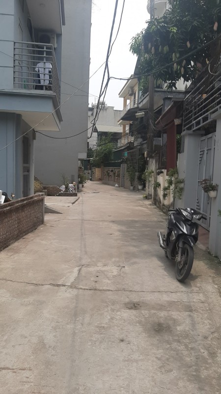 Bán nhà TƯ ĐÌNH, diện tích 50m, giá 4.88 tỷ, Ô TÔ đỗ nhà