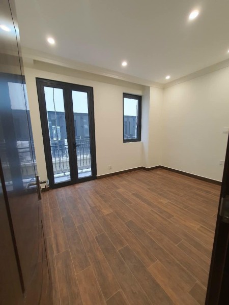 Bán Gấp Chà Là 59m2 giá 6,2 tỷ Bao Phí, đã hoàn thiện 3 tầng đang cho thuê 20tr/tháng Vin2- Hưng Yên