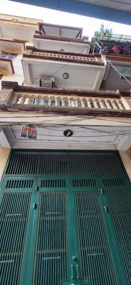 Cho thuê nhà nguyên căn, Trần Cung, Bắc Từ Liêm, 40m2 x 4 T, 4 PN, Giá: 9Tr/Th (Có TL)