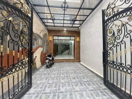 Nhà đẹp kinh doanh, ô tô Nguyễn Chính, Hoàng Mai 72m, 7 tầng, mt 4m, giá 10.3 tỷ.
