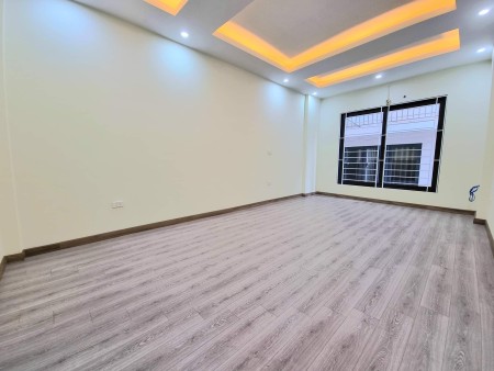 BÁN NHÀ 5 TẦNG BẮC TỪ LIÊM NỘI THẤT ĐẸP, NGÕ Ô TÔ TRÁNH GIÁ CHỈ NHỈNH 3 TỶ