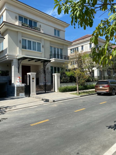 Thị trường hiếm, chủ nhà VIP khó tiếp cận nhưng chúng tôi làm được - Chuyên Saroma - Sala