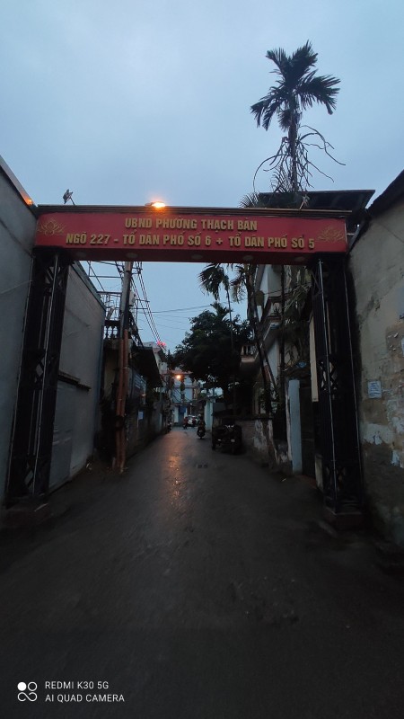 Bán nhà ngõ 227 phố Thạch Bàn 51M2 giá 2,7 tỷ
