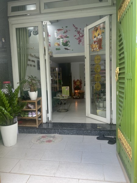 Cần sang gấp Spa - Nails Quận Bình Thạnh giá rẻ vào làm ngay