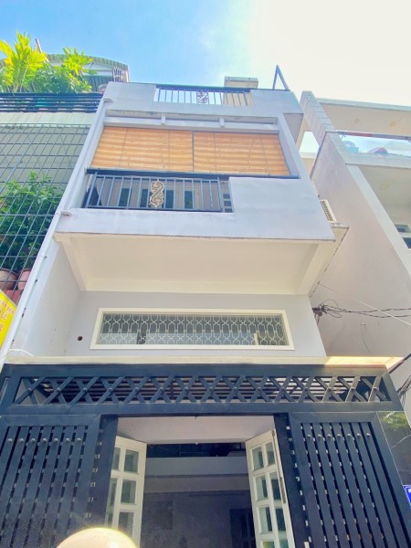 Chính chủ cần bán gấp nhà 5 tầng mặt tiền đường Trần Khắc Chân, Phường 15, Phú Nhuận